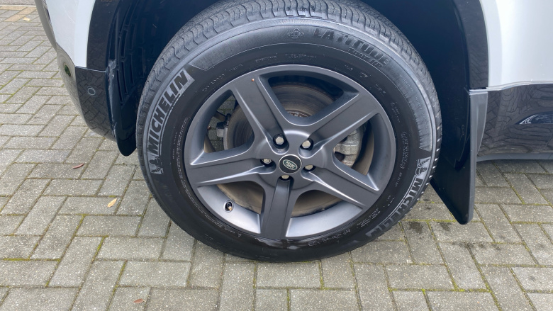 Land Rover Defender 3.0 D250 X-Dynamic SE 90 3dr Auto Diesel Estate